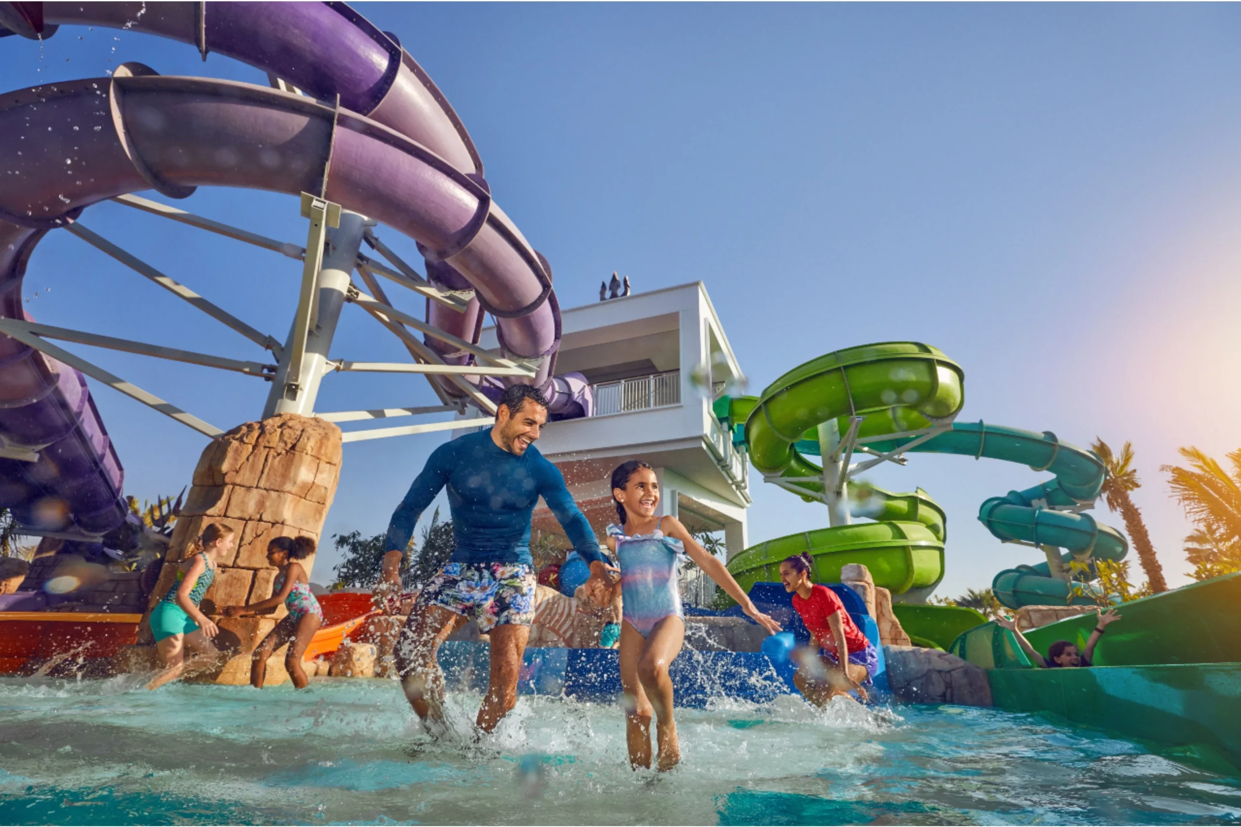 AquaventureWaterpark-Lifestyle-TridentTower-SplashersCove